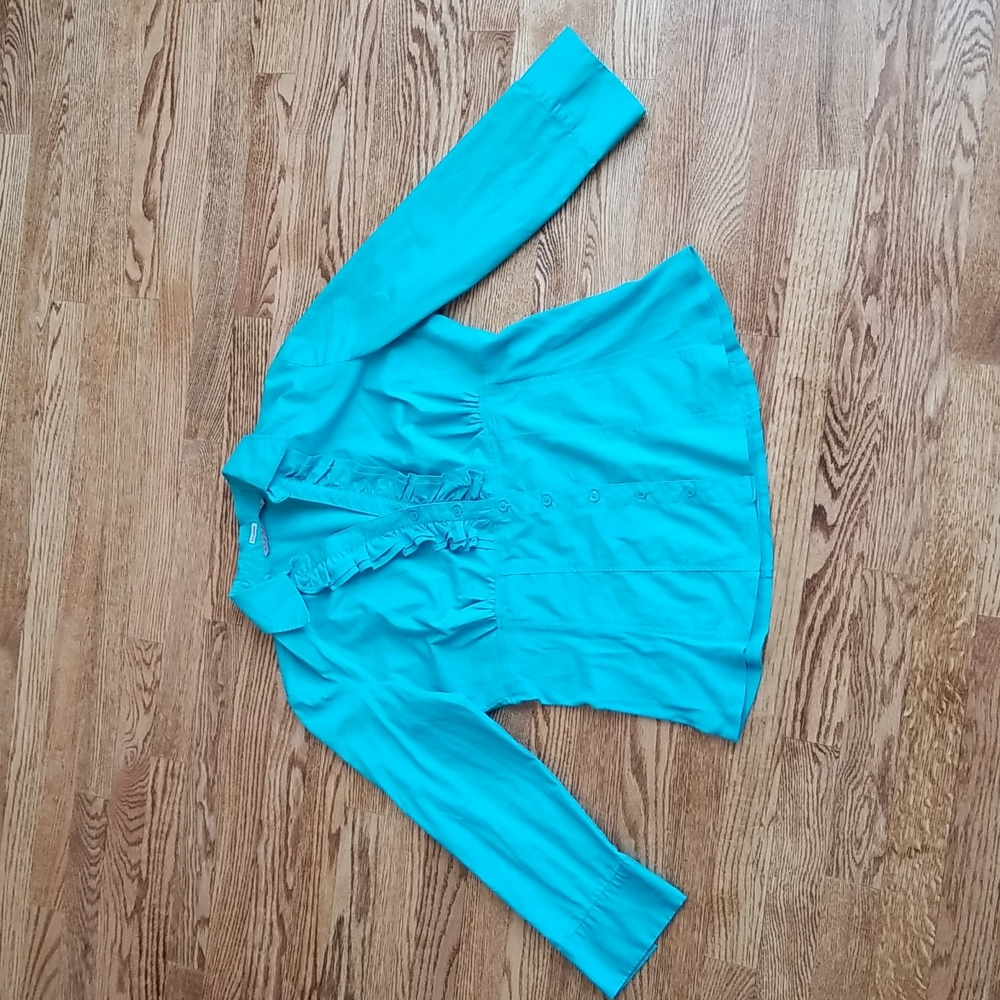 (L) Signature by Larry Levine Button Down Top Ruffle Trim Knit Accents